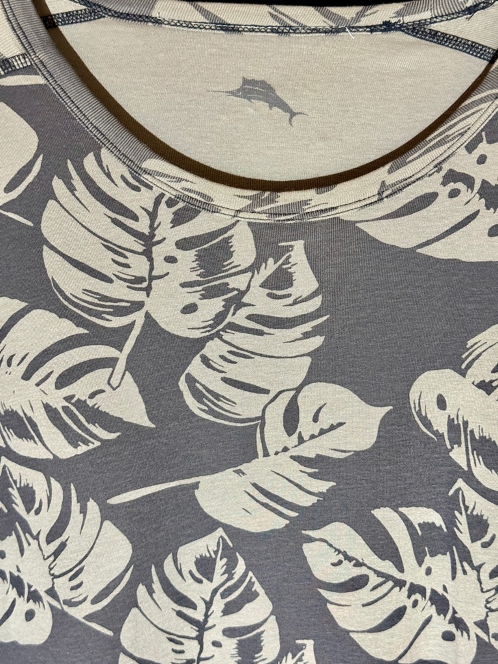 Tommy Bahama Leaf In The Sun, Reversible Long Sleeve Tee XXL